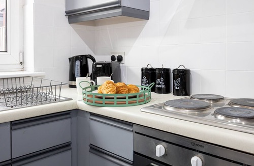 Blackburn House | Captivating 3-Bed House in Blackburn