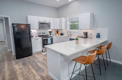 Near East Side House | Captivating 4BR 2BA Home Near Awesome Downtown