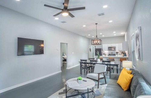 Near East Side House | Captivating 4BR 2BA Home Near Awesome Downtown