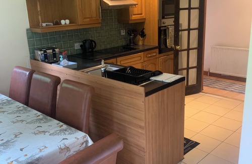 South Laggan Cottage | Captivating 5-Bed Cottage with private hot tub