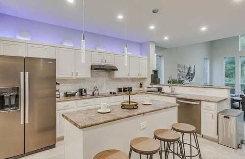 Mesquite Cottage | Captivating 6BR 3B Home With Pool & Fire Pit