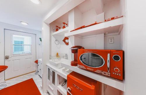 Provincetown Apartment | Captivating Cottage