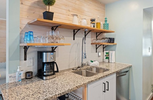 Harbor Springs Condo | Captivating Hideaway Valley Condo #9