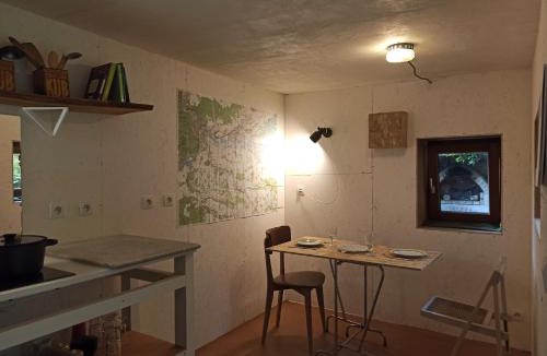 Voulx House | Capucine des lavandières