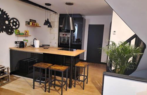 Bourges Apartment | CAPUCINE