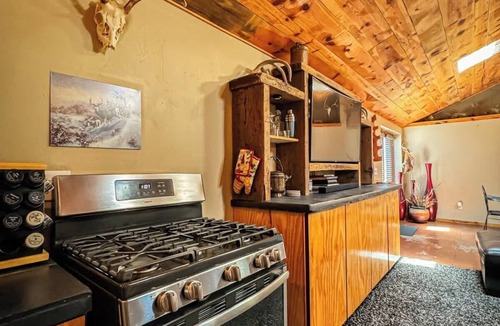 Folsom House | Capulin Volcano View House