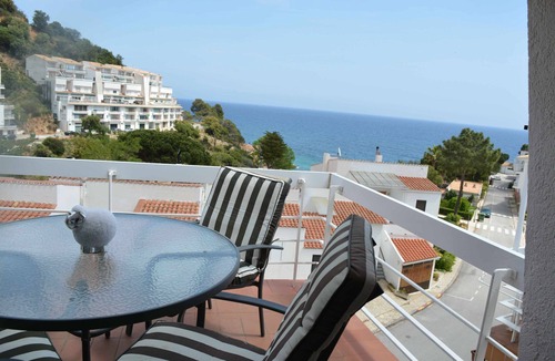 Salionc Apartment | Carabela – Terrace & Sea Views in Cala Salions