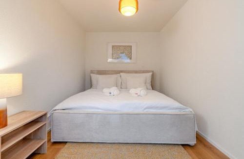 Horgen District Apartment | Caramel Suite - Modern flat near Lake Zurich