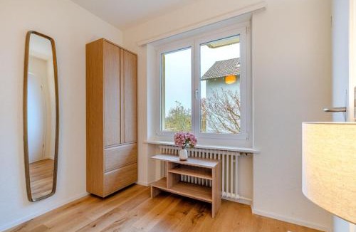 Horgen District Apartment | Caramel Suite - Modern flat near Lake Zurich