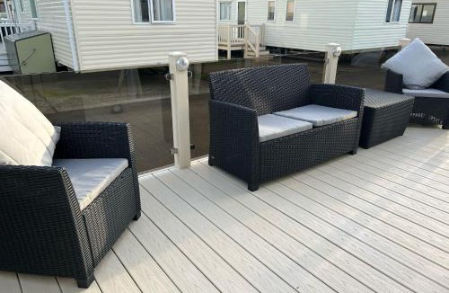 Towyn House | Caravan by the Sea D47