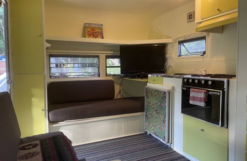 Main Arm House | Caravan in Paradise.