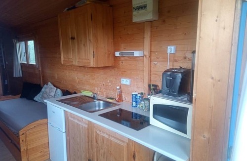 Couvains Ski Chalet | Caravan in the heart of nature