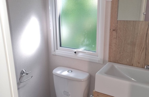 Dunbar House | Caravan Situated 10 Mins Drive From Spectacular Beaches