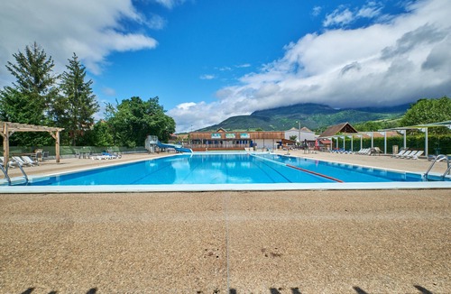 Mens RV Rental | Caravan "Tente 2 Places" with Shared Pool & Shared Terrace