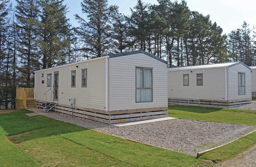 Waren Mill House | Caravan with one double and two twin.