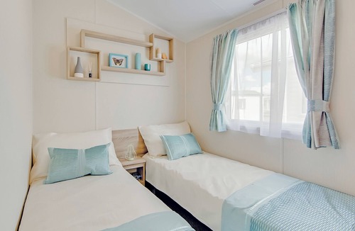 Kinclaven House | Caravan with one double and one twin.