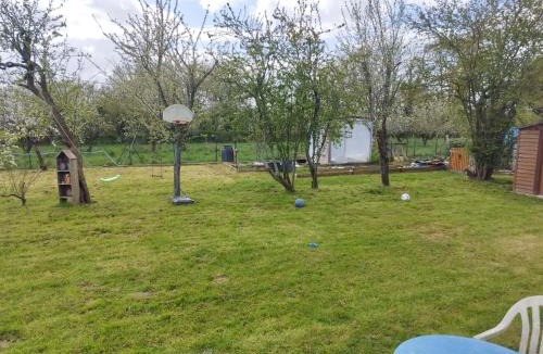 Saint-Martin-des-Noyers Other | Caravane cocooning