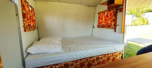 Camoel Other | Caravane vintage