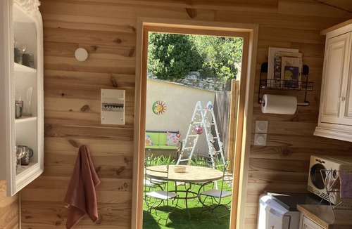 Uzes Ski Chalet | Caravans & SPA of the Pont des Charrettes