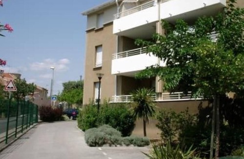 Carcassonne Apartment | Carcassonne central apartment with pool