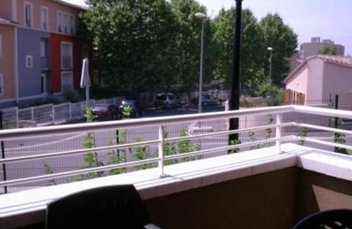 Carcassonne Apartment | Carcassonne central apartment with pool