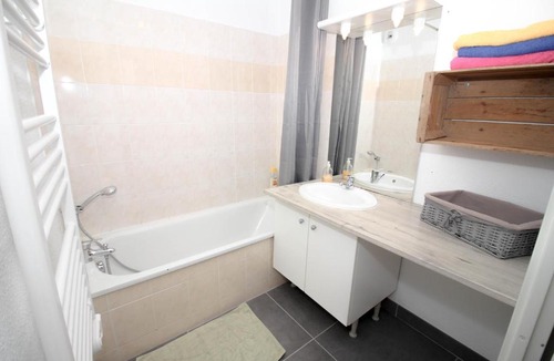 Carcassonne House | CARCASSONNE Maison, Jardin sans vis a vis, Parking