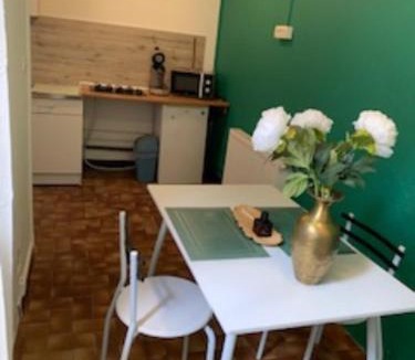 Bastide Saint-Louis Apartment | Carcassonne Studio
