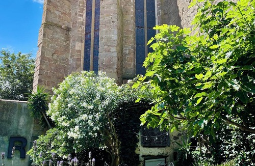 Trebes Cottage | Carcassonne: village house with swimming pool 2 steps from the Canal du Midi