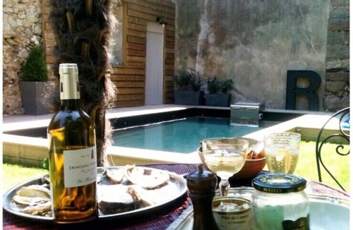 Trebes Cottage | Carcassonne: village house with swimming pool 2 steps from the Canal du Midi