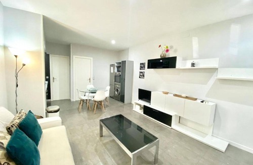 Puente de Vallecas Apartment | Cardeñosa 1/Asamblea Centro