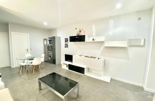 Puente de Vallecas Apartment | Cardeñosa 1/Asamblea Centro