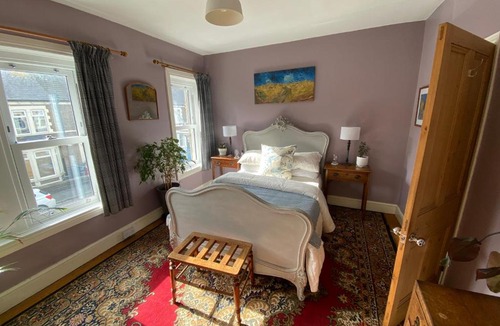 Splott House | Cardiff - Home from Home