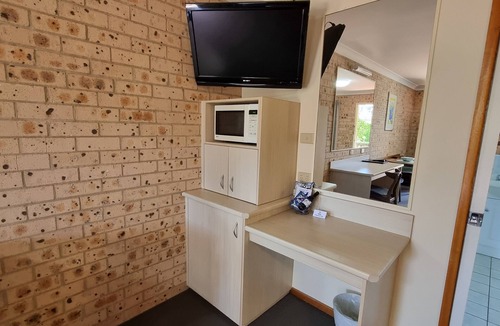 Cardiff Hotel | Cardiff Motor Inn