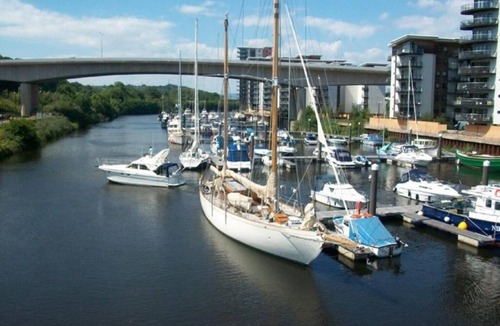 Penarth Apartment | Cardiff/Pernath Home2n