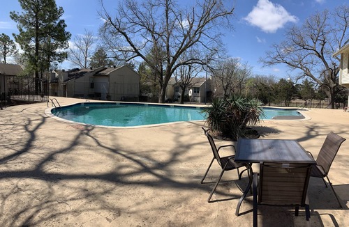 Norman Condo | Cardinal Creek near OU Campus! 30+ day rental! Pet friendly!