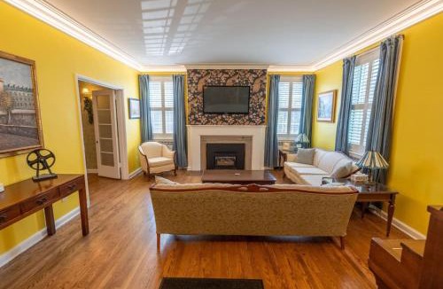 Cornwall House | Cardinal Inn Bed and Breakfast