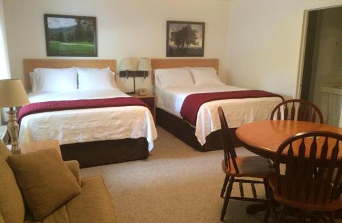 Maggie Valley Hotel | Cardinal Inn
