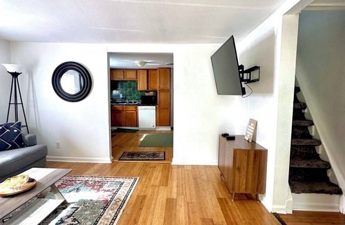 Muncie House | Cardinal Nest/Near BSU