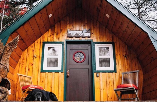 Murray Cabin | Cardinal's Inn Cabin Rental in Nova Scotia