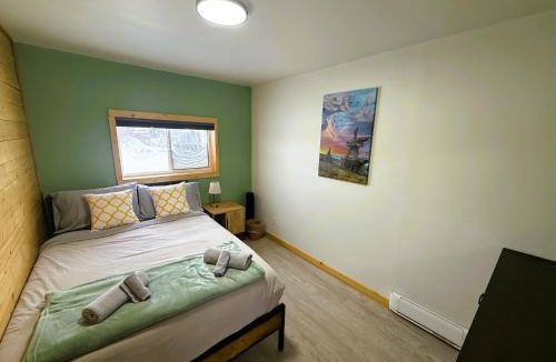 Churchill House | Caribou Cottage