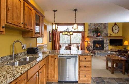 Lutsen Resort | Caribou Highlands Lodge