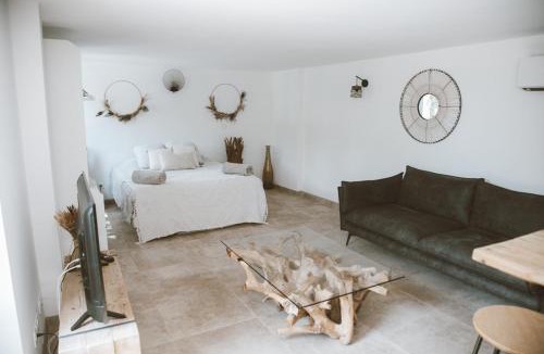 Saint-Laurent-d'Aigouze Apartment | Carignan - Gîtes Du Mas Des Jeux