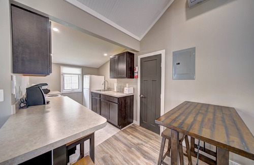 Tafton Cabin | Carins 10 - Lakeside Cabins