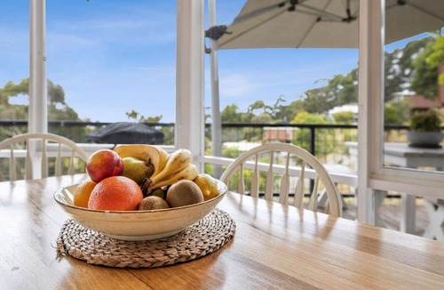 Lorne House | Carinya Cottage