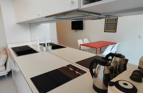 La Malva-rosa Apartment | CariSan2 - fully equipped, 6 min to beach