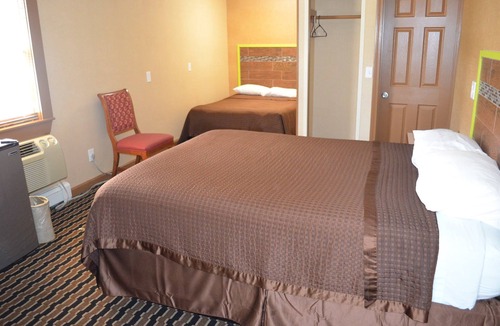 East Falmouth Hotel | Carleton Circle Motel Falmouth