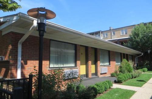 Oak Park Hotel | Carleton of Oak Park