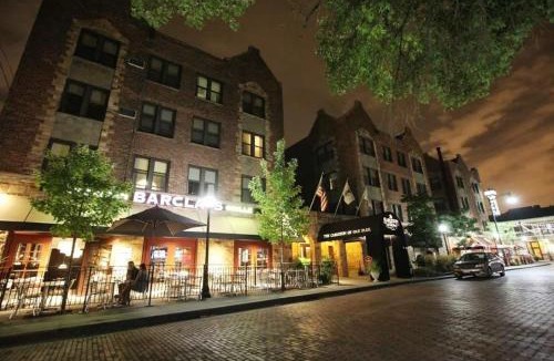 Oak Park Hotel | Carleton of Oak Park
