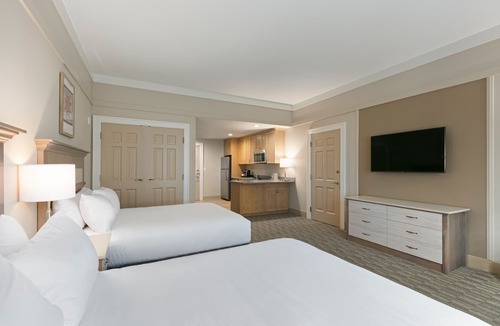 Pinecraft Hotel | Carlisle Inn