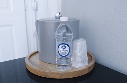 Pinecraft Hotel | Carlisle Inn